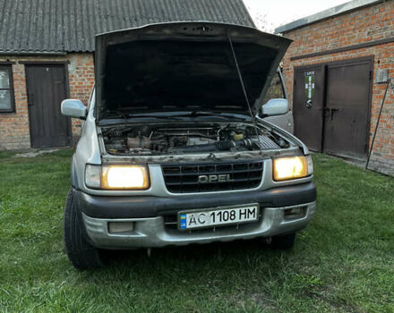 Серый Опель Фронтера, объемом двигателя 2.17 л и пробегом 186 тыс. км за 4900 $, фото 52 на Automoto.ua