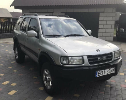 Серый Опель Фронтера, объемом двигателя 2.2 л и пробегом 370 тыс. км за 2000 $, фото 7 на Automoto.ua