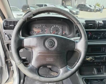 Опель Фронтера 1999 в Львове на Automoto.ua Серый Опель Фронтера, объемом двигателя 2.2 л и пробегом 250 тыс. км за 4540 $, фото 14 на Automoto.ua