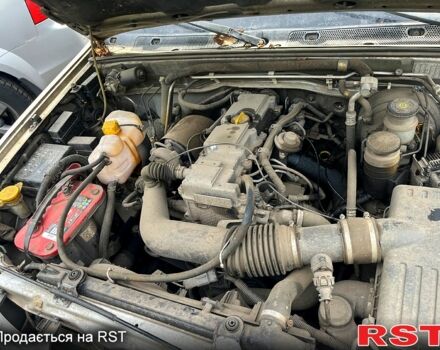 Серый Опель Фронтера, объемом двигателя 2.2 л и пробегом 500 тыс. км за 1500 $, фото 5 на Automoto.ua