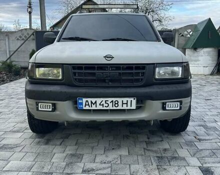 Серый Опель Фронтера, объемом двигателя 2.17 л и пробегом 300 тыс. км за 6500 $, фото 7 на Automoto.ua