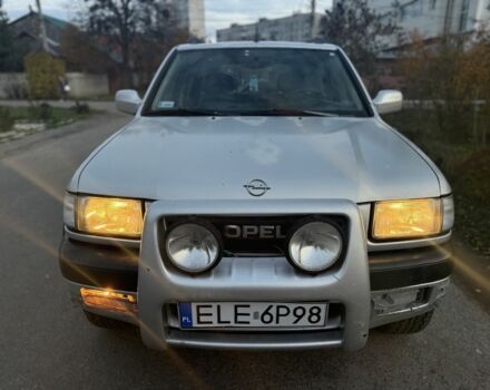 Серый Опель Фронтера, объемом двигателя 2.2 л и пробегом 258 тыс. км за 2600 $, фото 1 на Automoto.ua