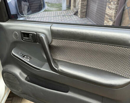 Сірий Опель Фронтера, об'ємом двигуна 2.2 л та пробігом 399 тис. км за 6500 $, фото 6 на Automoto.ua