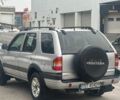 Серый Опель Фронтера, объемом двигателя 2.2 л и пробегом 243 тыс. км за 2000 $, фото 3 на Automoto.ua