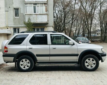 Серый Опель Фронтера, объемом двигателя 2.2 л и пробегом 260 тыс. км за 3600 $, фото 3 на Automoto.ua