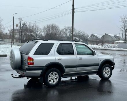 Серый Опель Фронтера, объемом двигателя 2.2 л и пробегом 260 тыс. км за 3850 $, фото 2 на Automoto.ua