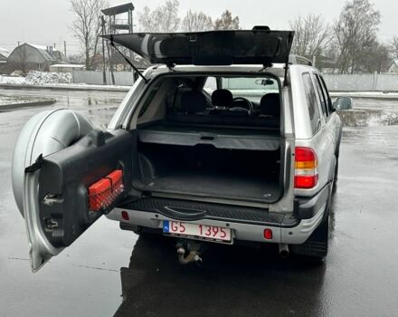 Серый Опель Фронтера, объемом двигателя 2.2 л и пробегом 260 тыс. км за 3850 $, фото 7 на Automoto.ua