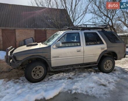 Серый Опель Фронтера, объемом двигателя 2.4 л и пробегом 360 тыс. км за 3000 $, фото 1 на Automoto.ua