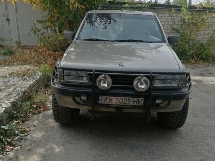 Сірий Опель Фронтера, об'ємом двигуна 2.2 л та пробігом 228 тис. км за 5000 $, фото 1 на Automoto.ua