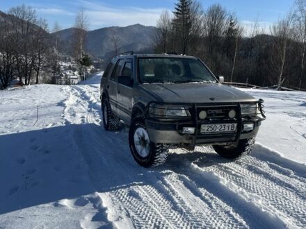 Сірий Опель Фронтера, об'ємом двигуна 2.5 л та пробігом 225 тис. км за 2850 $, фото 1 на Automoto.ua