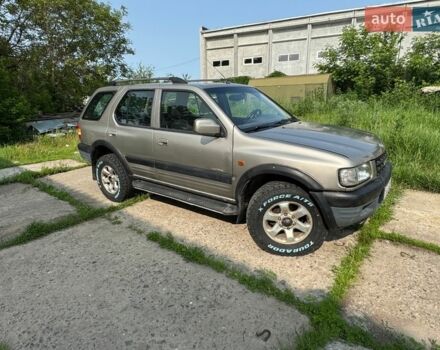 Серый Опель Фронтера, объемом двигателя 2.17 л и пробегом 347 тыс. км за 7500 $, фото 1 на Automoto.ua