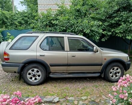 Серый Опель Фронтера, объемом двигателя 3.2 л и пробегом 355 тыс. км за 5500 $, фото 1 на Automoto.ua