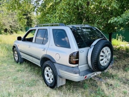 Сірий Опель Фронтера, об'ємом двигуна 2.2 л та пробігом 200 тис. км за 3350 $, фото 1 на Automoto.ua