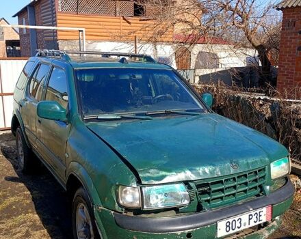 Серый Опель Фронтера, объемом двигателя 2.2 л и пробегом 140 тыс. км за 2000 $, фото 1 на Automoto.ua