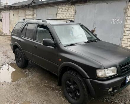 Серый Опель Фронтера, объемом двигателя 2.2 л и пробегом 100 тыс. км за 4500 $, фото 1 на Automoto.ua