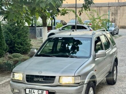 Сірий Опель Фронтера, об'ємом двигуна 2.2 л та пробігом 250 тис. км за 2650 $, фото 1 на Automoto.ua