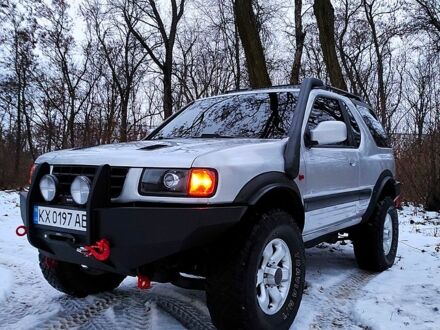 Опель Фронтера 2000 у Чугуеве на Automoto.ua Сірий Опель Фронтера, об'ємом двигуна 22 л та пробігом 230 тис. км за 8500 $, фото 1 на Automoto.ua