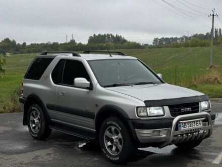 Сірий Опель Фронтера, об'ємом двигуна 2.2 л та пробігом 302 тис. км за 6500 $, фото 1 на Automoto.ua