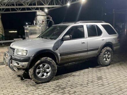 Серый Опель Фронтера, объемом двигателя 0 л и пробегом 100 тыс. км за 3400 $, фото 1 на Automoto.ua