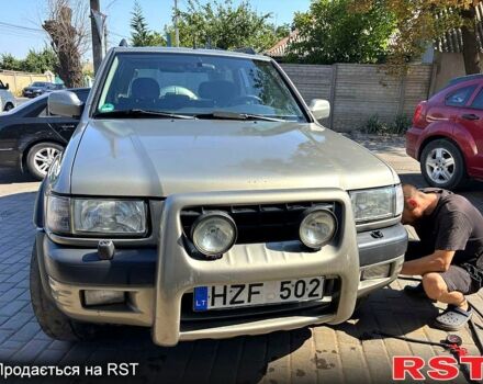 Сірий Опель Фронтера, об'ємом двигуна 2.2 л та пробігом 248 тис. км за 3200 $, фото 1 на Automoto.ua