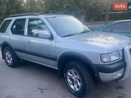 Сірий Опель Фронтера, об'ємом двигуна 2.2 л та пробігом 258 тис. км за 5800 $, фото 1 на Automoto.ua