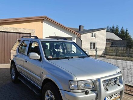 Сірий Опель Фронтера, об'ємом двигуна 2.2 л та пробігом 223 тис. км за 2700 $, фото 1 на Automoto.ua
