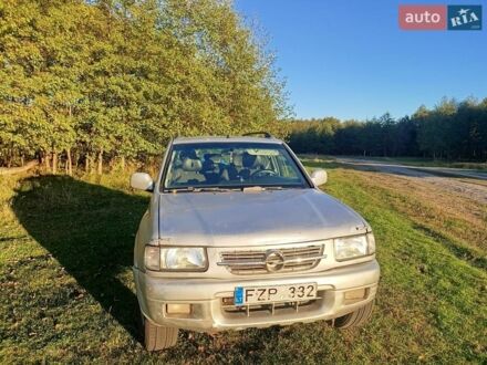 Сірий Опель Фронтера, об'ємом двигуна 2.2 л та пробігом 300 тис. км за 2500 $, фото 1 на Automoto.ua