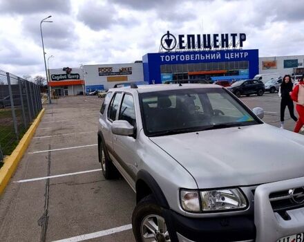 Серый Опель Фронтера, объемом двигателя 2.2 л и пробегом 280 тыс. км за 2800 $, фото 1 на Automoto.ua