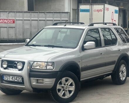 Серый Опель Фронтера, объемом двигателя 2.2 л и пробегом 243 тыс. км за 2000 $, фото 1 на Automoto.ua