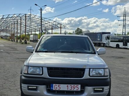 Сірий Опель Фронтера, об'ємом двигуна 0 л та пробігом 260 тис. км за 3200 $, фото 1 на Automoto.ua