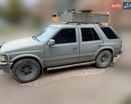 Синий Опель Фронтера, объемом двигателя 2.41 л и пробегом 354 тыс. км за 3500 $, фото 1 на Automoto.ua