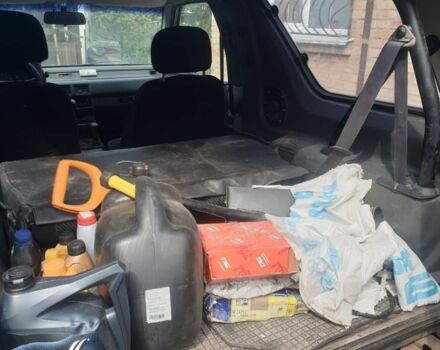 Синий Опель Фронтера, объемом двигателя 2.2 л и пробегом 336 тыс. км за 3000 $, фото 3 на Automoto.ua