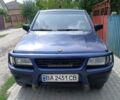 Синий Опель Фронтера, объемом двигателя 2.3 л и пробегом 400 тыс. км за 3700 $, фото 1 на Automoto.ua