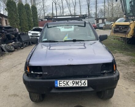 Синий Опель Фронтера, объемом двигателя 2.5 л и пробегом 200 тыс. км за 1950 $, фото 2 на Automoto.ua