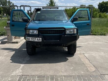 Опель Фронтера 1995 в Краматорске на Automoto.ua Синий Опель Фронтера, объемом двигателя 2 л и пробегом 170 тыс. км за 2800 $, фото 1 на Automoto.ua