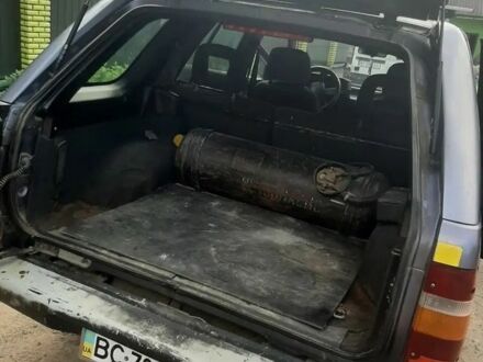 Синій Опель Фронтера, об'ємом двигуна 2.2 л та пробігом 360 тис. км за 3750 $, фото 1 на Automoto.ua