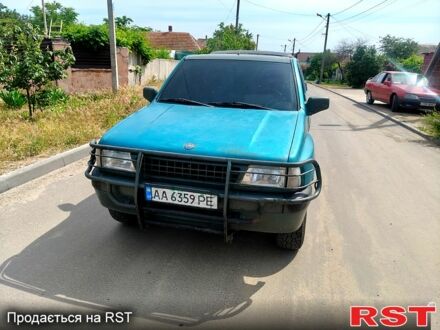 Синий Опель Фронтера, объемом двигателя 2 л и пробегом 0 тыс. км за 2850 $, фото 1 на Automoto.ua