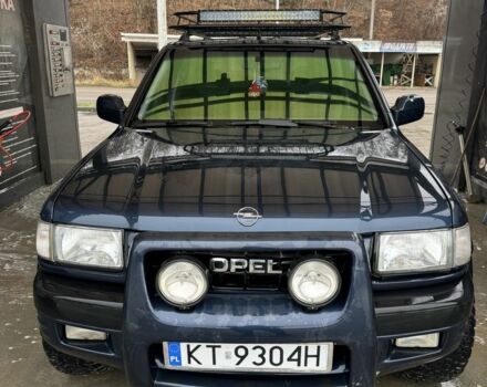 Синий Опель Фронтера, объемом двигателя 2.2 л и пробегом 300 тыс. км за 3300 $, фото 1 на Automoto.ua