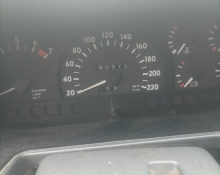 Зеленый Опель Фронтера, объемом двигателя 2 л и пробегом 280 тыс. км за 4100 $, фото 7 на Automoto.ua