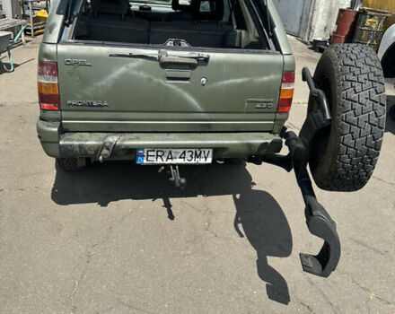Зелений Опель Фронтера, об'ємом двигуна 2.3 л та пробігом 240 тис. км за 2900 $, фото 6 на Automoto.ua