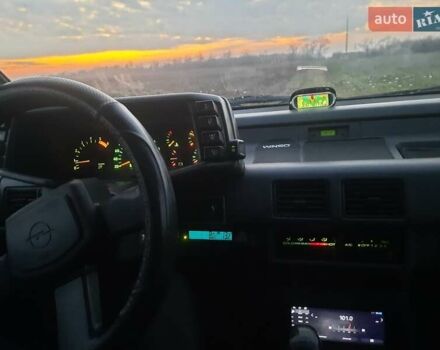 Зелений Опель Фронтера, об'ємом двигуна 2.3 л та пробігом 310 тис. км за 5900 $, фото 8 на Automoto.ua