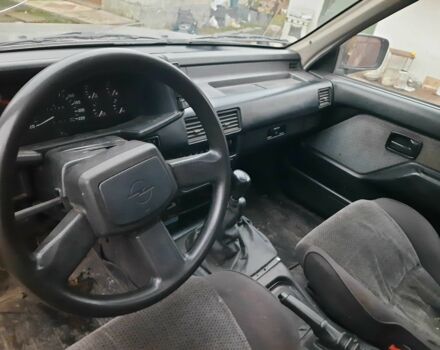 Зеленый Опель Фронтера, объемом двигателя 0 л и пробегом 270 тыс. км за 1400 $, фото 13 на Automoto.ua