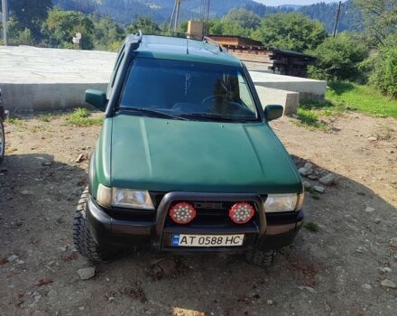 Зеленый Опель Фронтера, объемом двигателя 2.5 л и пробегом 238 тыс. км за 4800 $, фото 2 на Automoto.ua