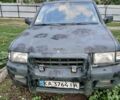 Зеленый Опель Фронтера, объемом двигателя 2.17 л и пробегом 352 тыс. км за 4200 $, фото 1 на Automoto.ua