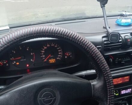 Зелений Опель Фронтера, об'ємом двигуна 2.2 л та пробігом 304 тис. км за 3076 $, фото 3 на Automoto.ua