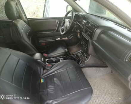 Зеленый Опель Фронтера, объемом двигателя 0 л и пробегом 200 тыс. км за 1800 $, фото 3 на Automoto.ua