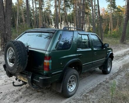 Зеленый Опель Фронтера, объемом двигателя 2.4 л и пробегом 200 тыс. км за 2000 $, фото 1 на Automoto.ua