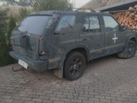 Зеленый Опель Фронтера, объемом двигателя 2.8 л и пробегом 300 тыс. км за 2142 $, фото 1 на Automoto.ua