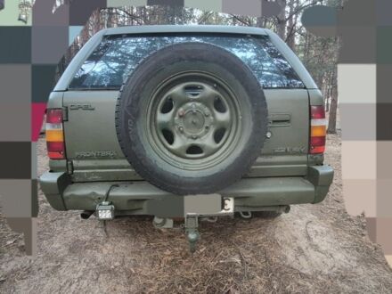 Зелений Опель Фронтера, об'ємом двигуна 0 л та пробігом 300 тис. км за 2141 $, фото 1 на Automoto.ua