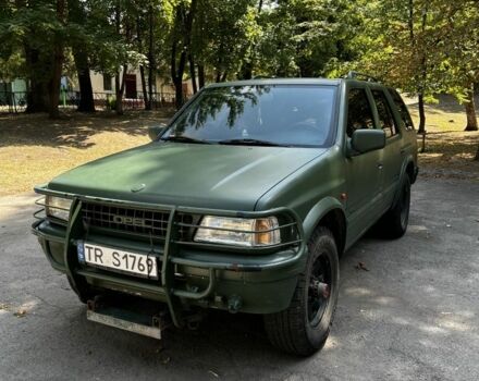 Зеленый Опель Фронтера, объемом двигателя 2 л и пробегом 200 тыс. км за 3999 $, фото 1 на Automoto.ua
